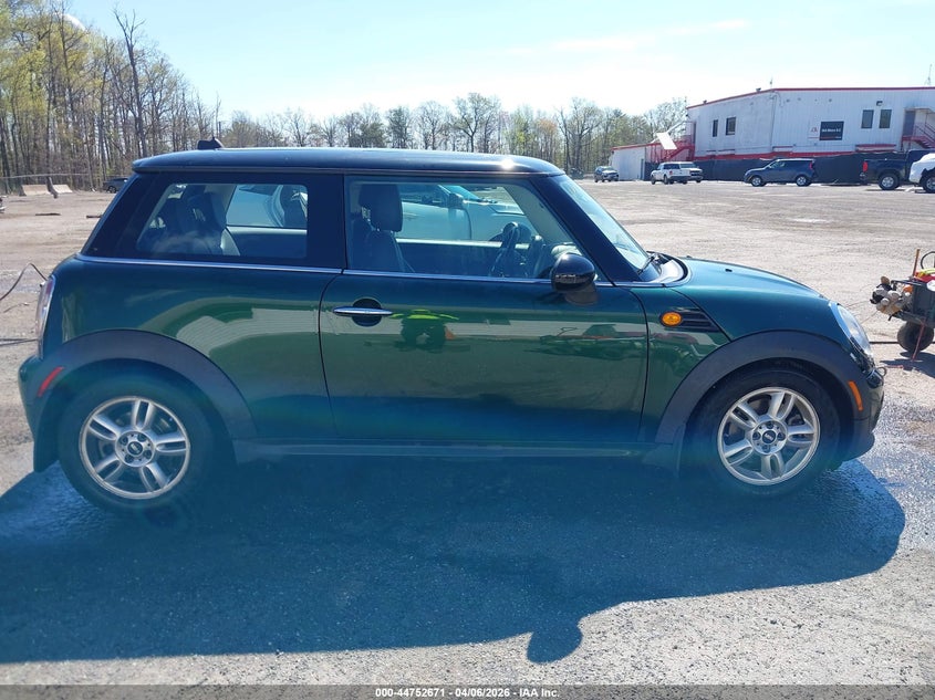 2013 Mini Hardtop Cooper VIN: WMWSU3C56DT681496 Lot: 44752671