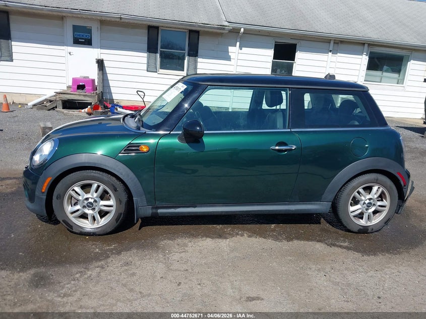 2013 Mini Hardtop Cooper VIN: WMWSU3C56DT681496 Lot: 44752671
