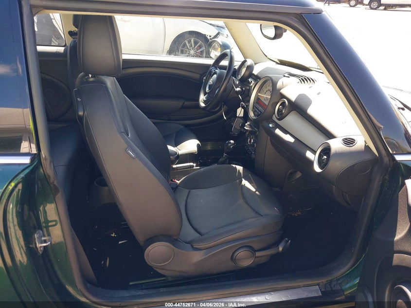 2013 MINI HARD TOP HATCHBACK 1.6L I-4 DOHC, VVT, 121HP