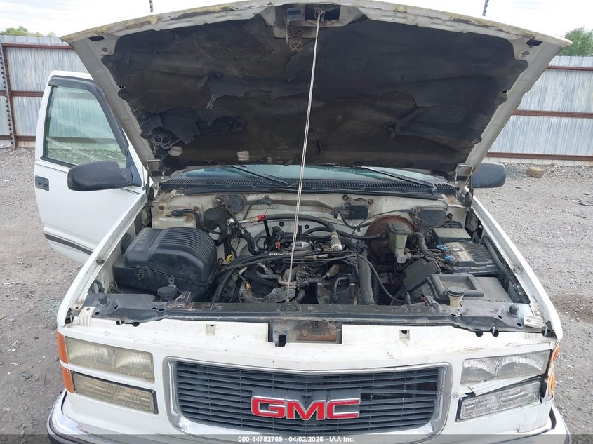 1996 GMC Sierra C1500 VIN: 2GTEC19R4T1559015 Lot: 44752769