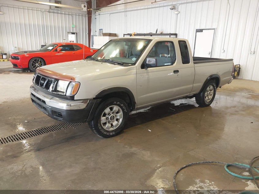 1999 Nissan Frontier Se/Xe
