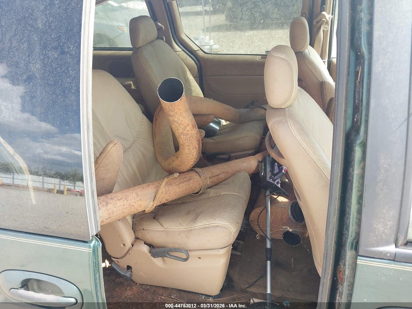 1998 Chrysler Town & Country Lxi VIN: 1C4GP64L9WB649763 Lot: 44753012