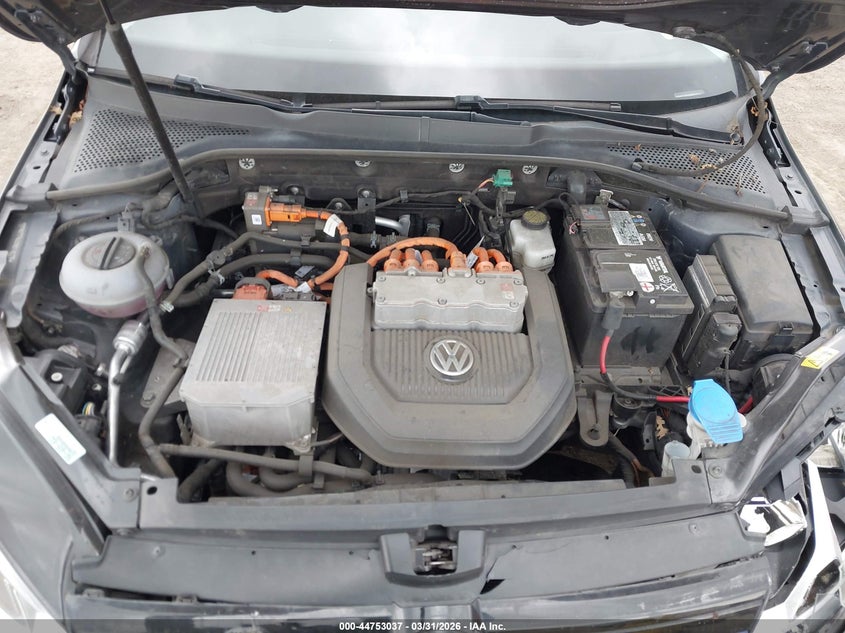 2016 Volkswagen E-Golf Se VIN: WVWKP7AUXGW913175 Lot: 44753037