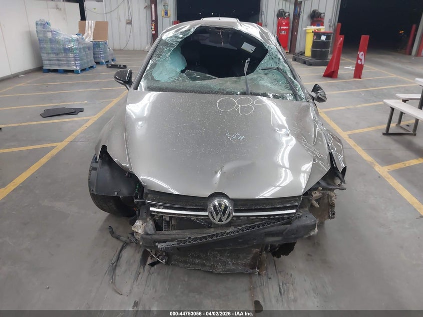 2016 Volkswagen Golf R 4-Door VIN: WVWLF7AU5GW159769 Lot: 44753056
