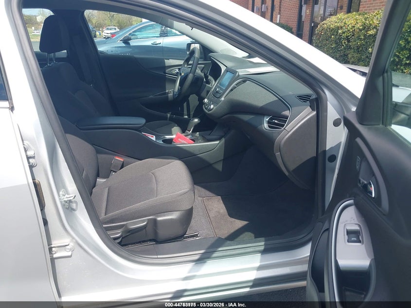 2018 Chevrolet Malibu 1Fl