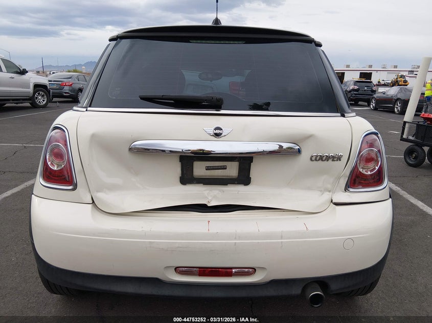 2013 Mini Hardtop Cooper VIN: WMWSU3C56DT548303 Lot: 44753252