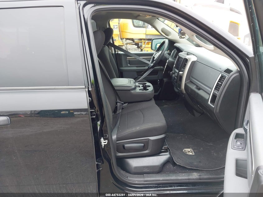 2020 Ram 1500 Classic Warlock 4X4 6'4 Box