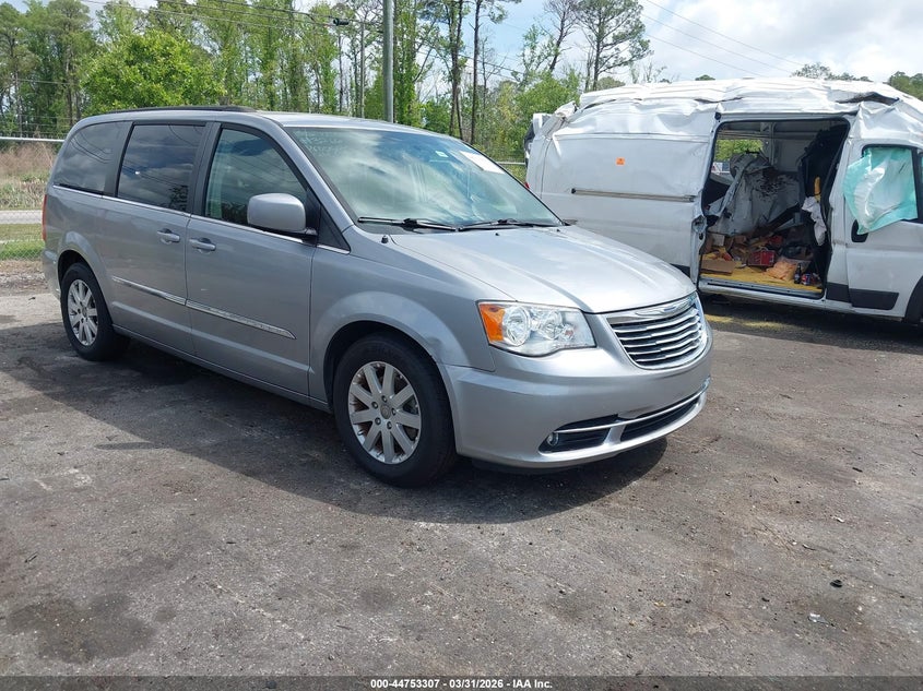 2015 Chrysler Town & Country Touring