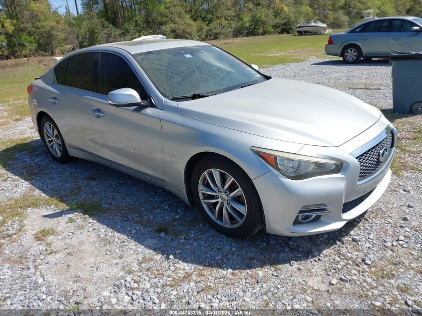 2015 Infiniti Q50 Premium