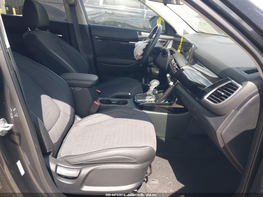 2025 Kia Seltos S