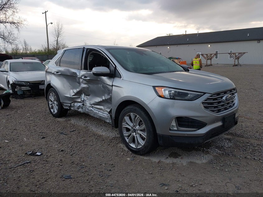 2023 Ford Edge Titanium