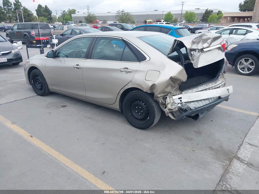 2015 Toyota Camry Le