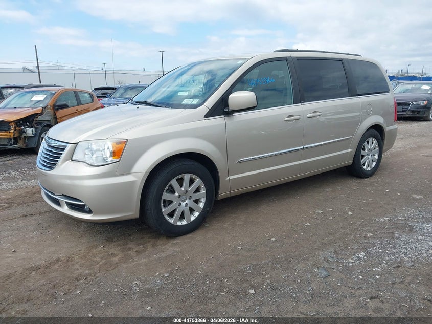 Vin: 2c4rc1bg3dr681670, lot: 45251062, chrysler town & country touring 20132