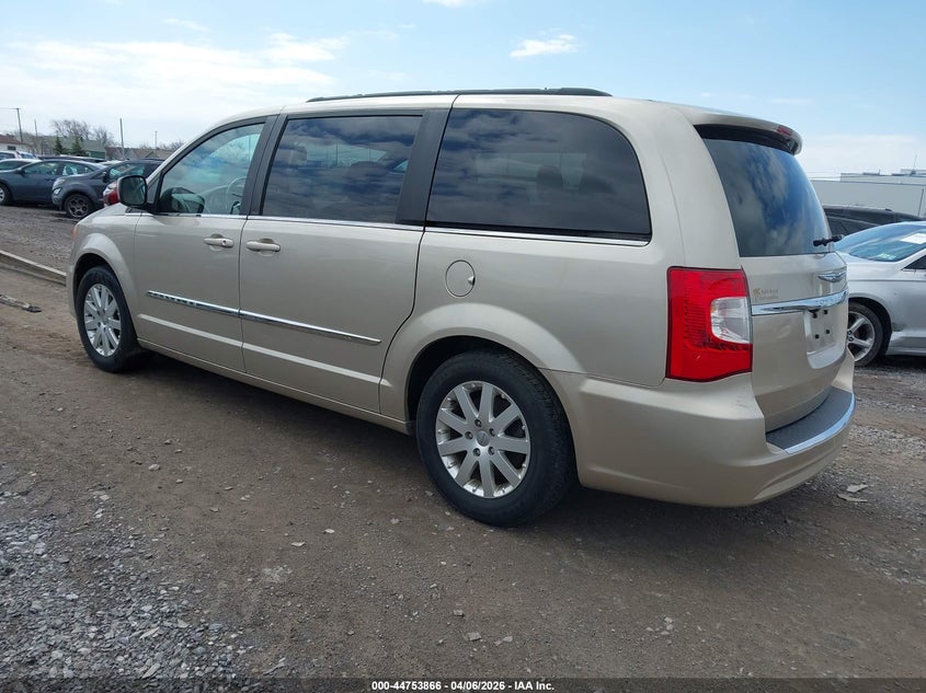 Vin: 2c4rc1bg3dr681670, lot: 45251062, chrysler town & country touring 20133