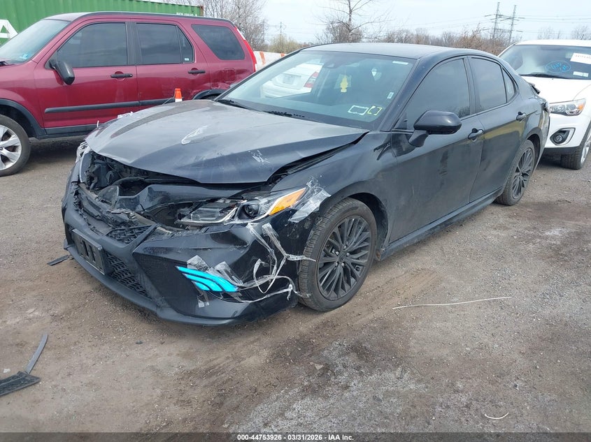 2020 Toyota Camry Se