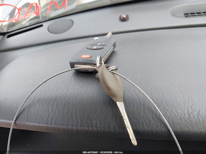 2002 Jeep Grand Cherokee Overland VIN: 1J8GW68J22C330438 Lot: 44753947