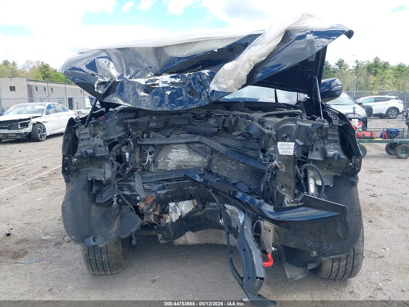 2023 CHEVROLET SUBURBAN auction photo 6