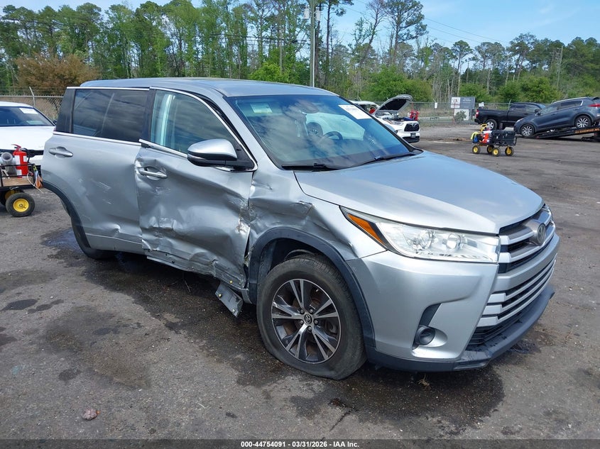 2018 Toyota Highlander Le