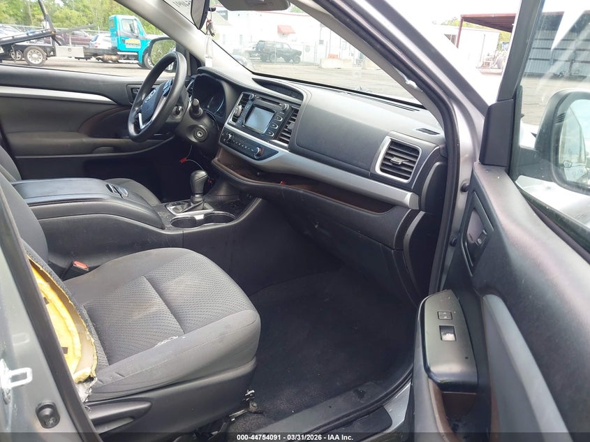 2018 Toyota Highlander Le