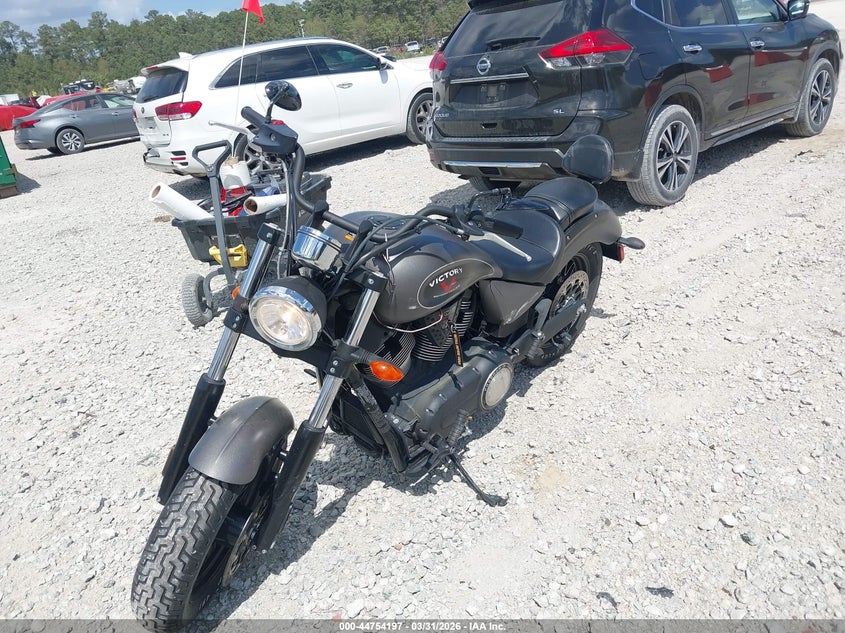 2017 Victory Motorcycles Gunner