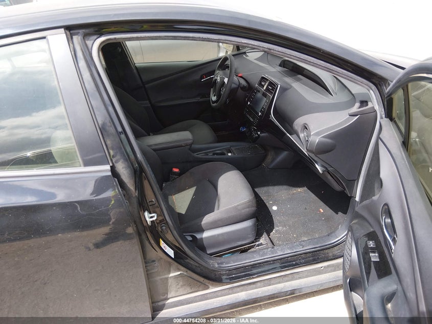 2020 Toyota Prius Le