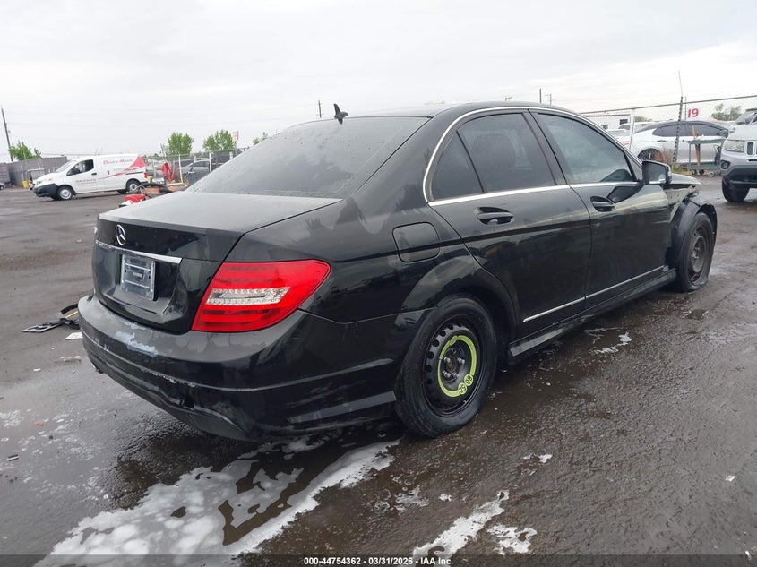 2013 Mercedes-Benz C 250 Sport