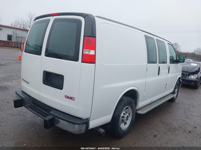 2016 GMC Savana 2500 1Wt