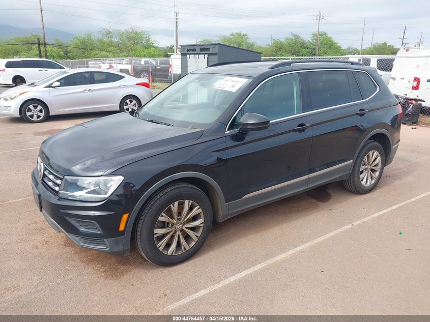 2018 VOLKSWAGEN TIGUAN auction photo 2