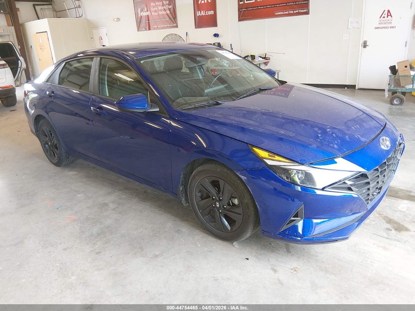 2022 Hyundai Elantra Sel