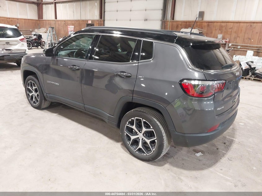 2024 JEEP COMPASS auction photo 3