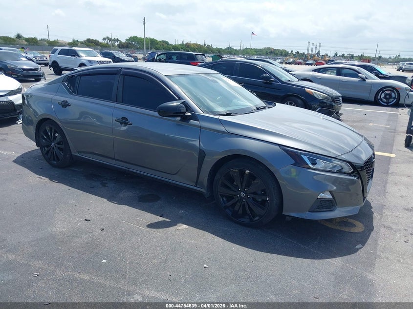 2020 Nissan Altima Sr Fwd