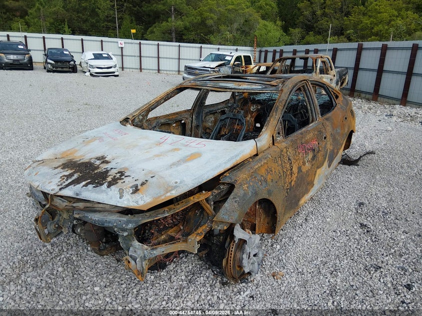 2015 Hyundai Azera Limited VIN: KMHFH4JG0FA439929 Lot: 44754745