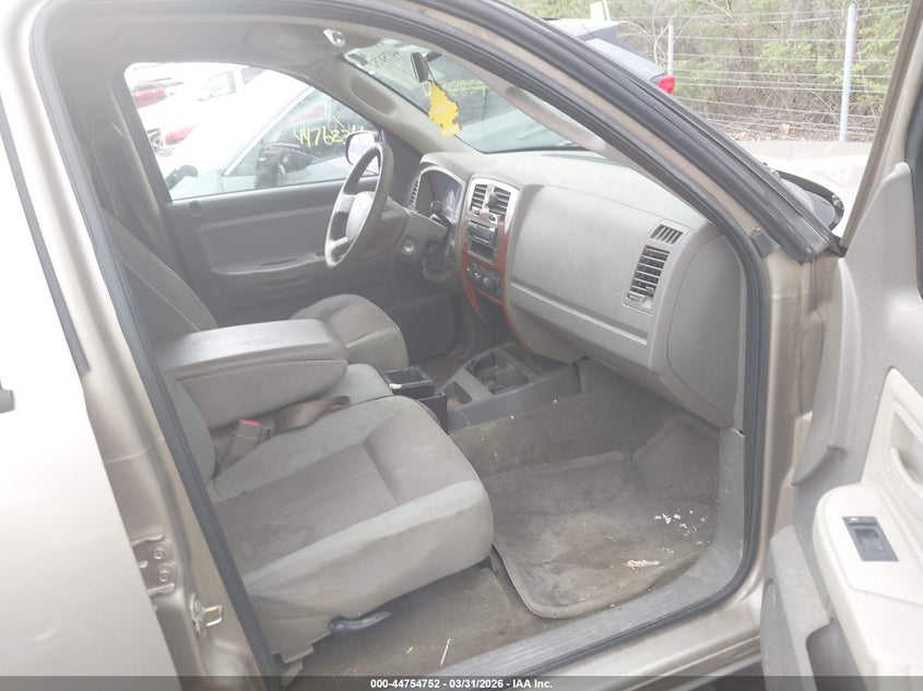 2005 Dodge Dakota Slt