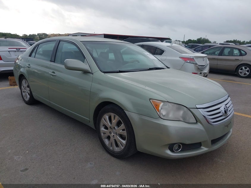 2010 Toyota Avalon Xls