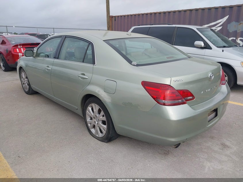 2010 Toyota Avalon Xls