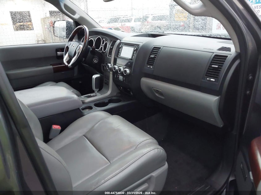 2016 Toyota Sequoia Platinum 5.7L V8