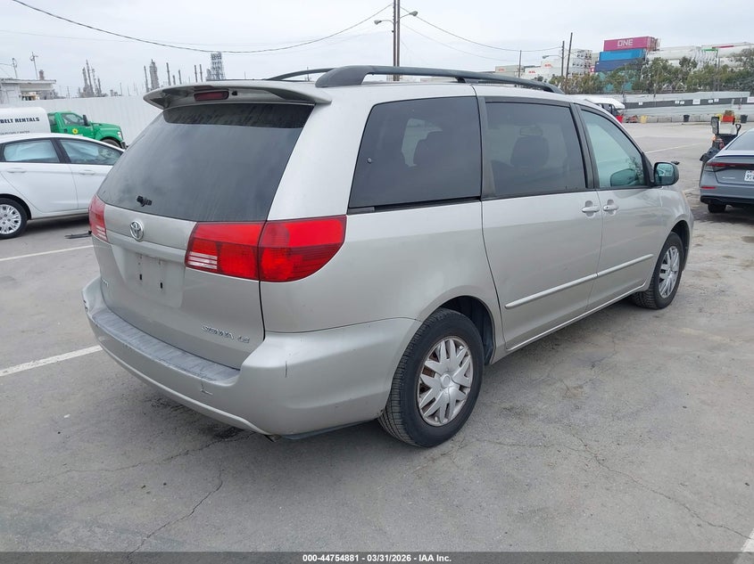 2005 Toyota Sienna Le