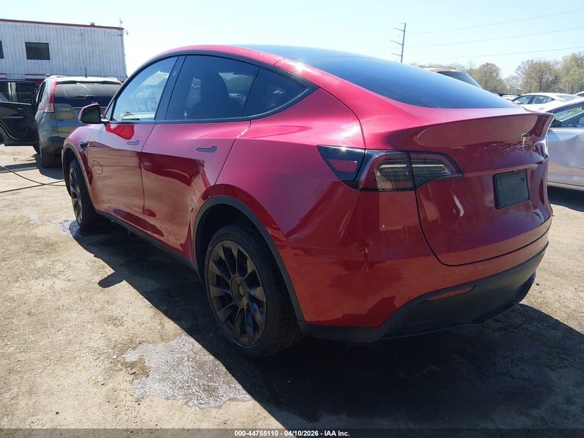 TESLA MODEL Y - zdjęcie 3