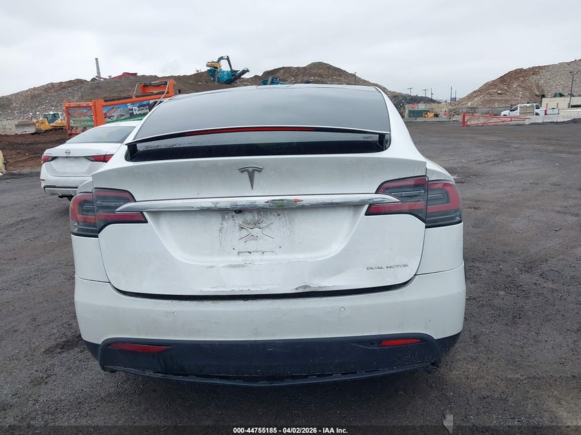 2020 Tesla Model X Long Range Dual Motor All-Wheel Drive/Long Range Plus Dual Motor All-Wheel Drive VIN: 5YJXCBE25LF282282 Lot: 44755185