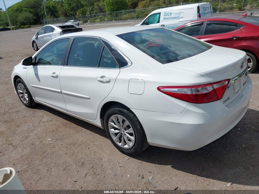 2015 Toyota Camry Hybrid Le