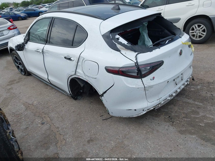 2024 Alfa Romeo Stelvio Veloce Awd