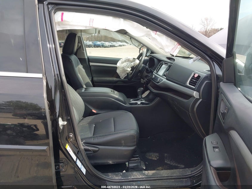 2019 Toyota Highlander Le Plus