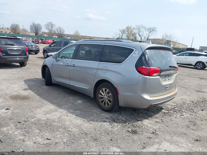 2019 Chrysler Pacifica Touring L