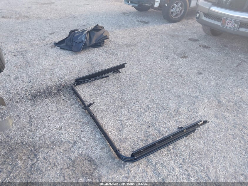 1989 Jeep Wrangler / Yj Islander VIN: 2J4FY39T8KJ130224 Lot: 44755537