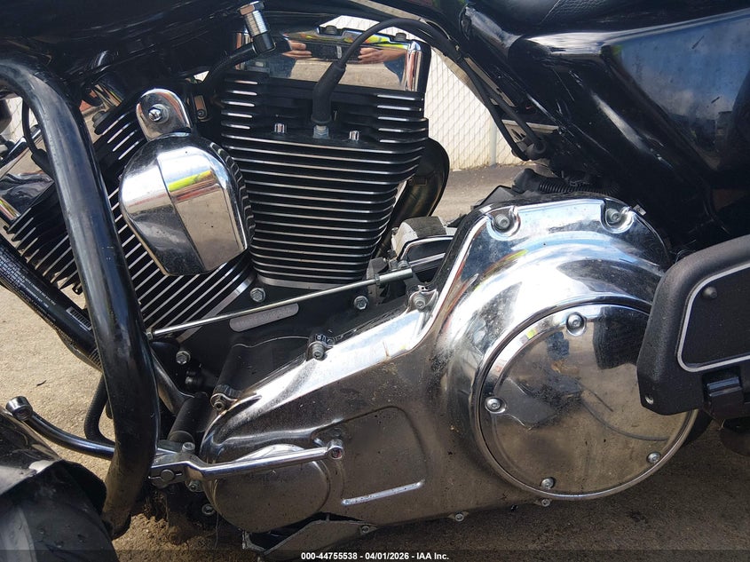 2015 Harley-Davidson Flrt Free Wheeler VIN: 1HD1MCM19FB852503 Lot: 44755538