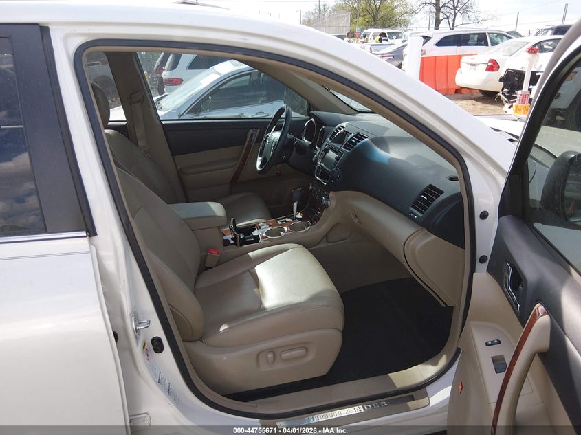 2013 Toyota Highlander Limited V6