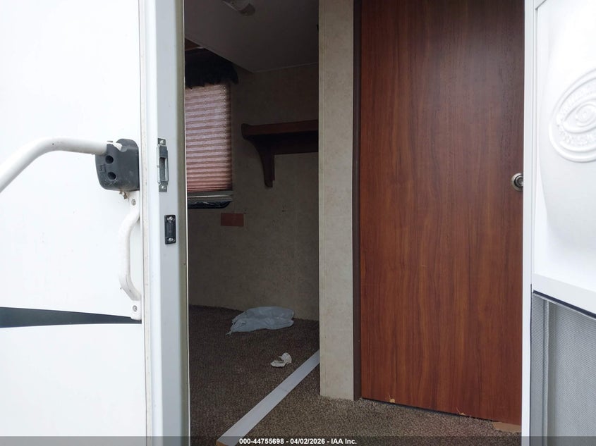 2013 KEYSTONE RV COUGAR SRX auction photo 8