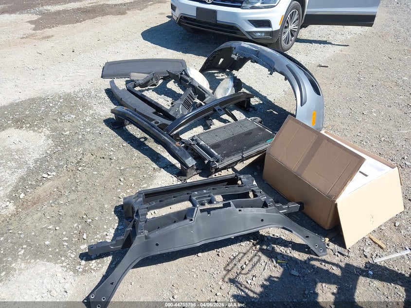 2007 Volkswagen Rabbit 2-Door VIN: WVWBS71K37W251968 Lot: 44755796