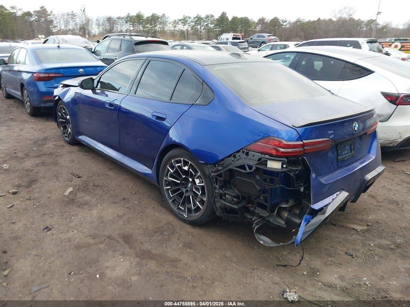 Vin: wbs83fk05tcx02143, lot: 45253090, bmw m5 20263