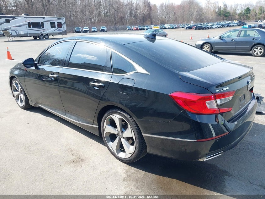 VIN 1HGCV2F94KA005605 2019 HONDA ACCORD TOURING 2.0T